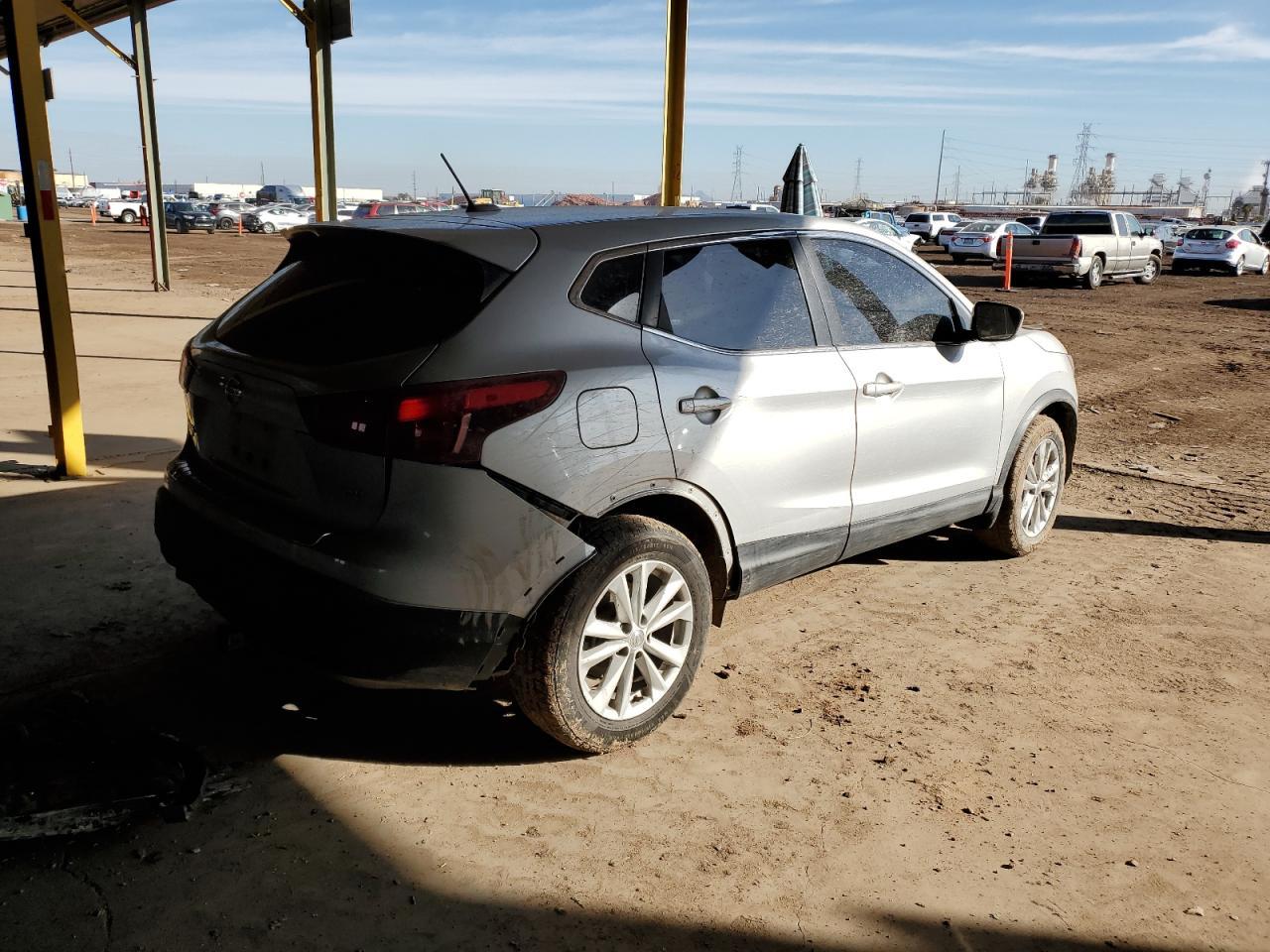 2018 Nissan Rogue Sport S - Фото 3