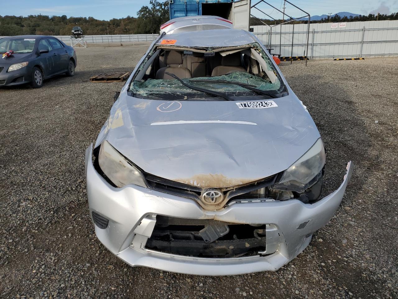 2015 Toyota Corolla Le - Image 5