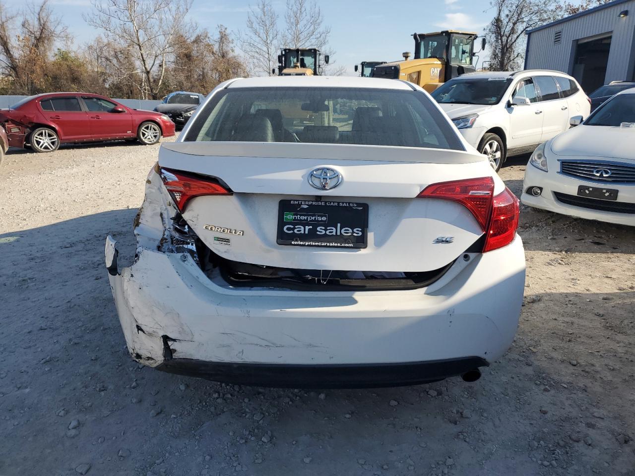 2017 Toyota Corolla L - Фото 6