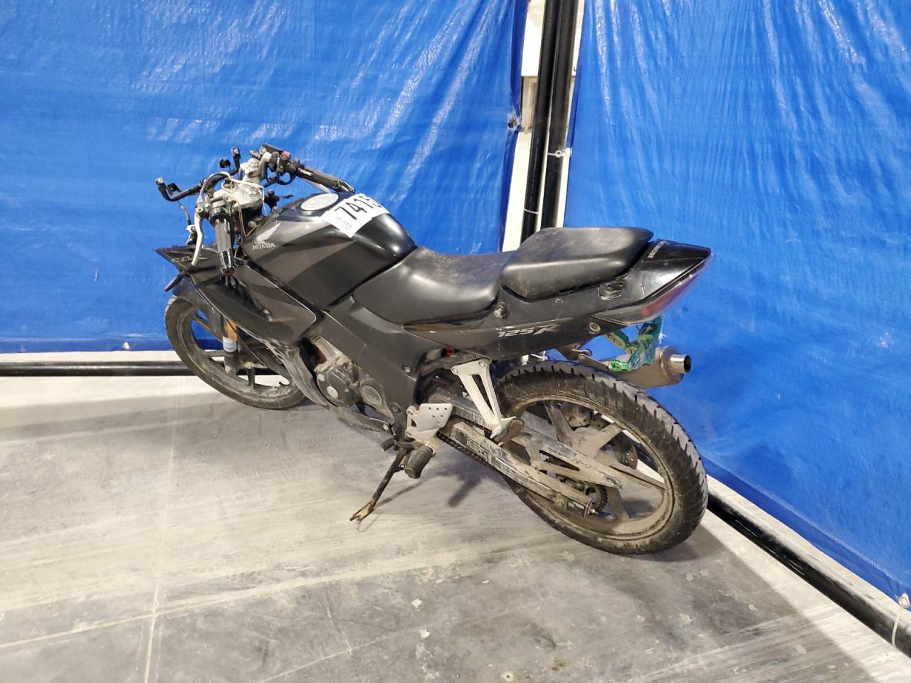 2008 Honda Cbr125-R - Image 3