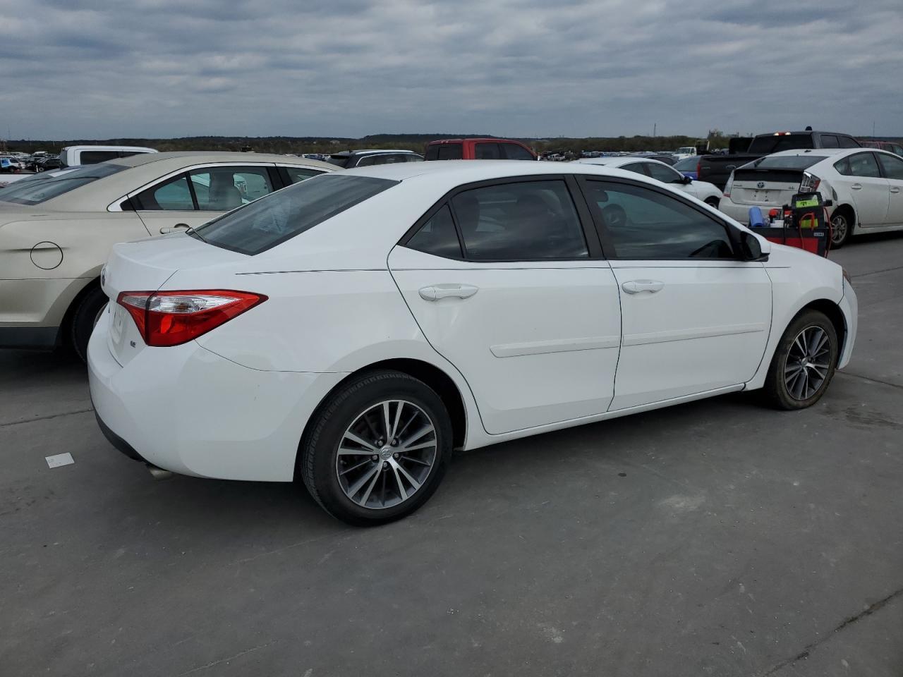 2016 Toyota Corolla L - Фото 3
