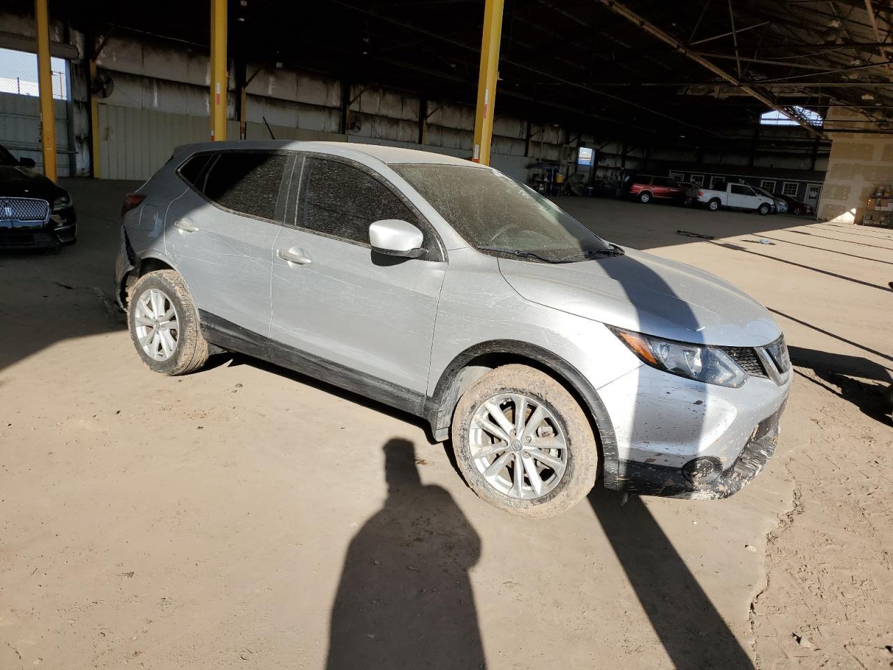 2018 Nissan Rogue Sport S - Фото 4