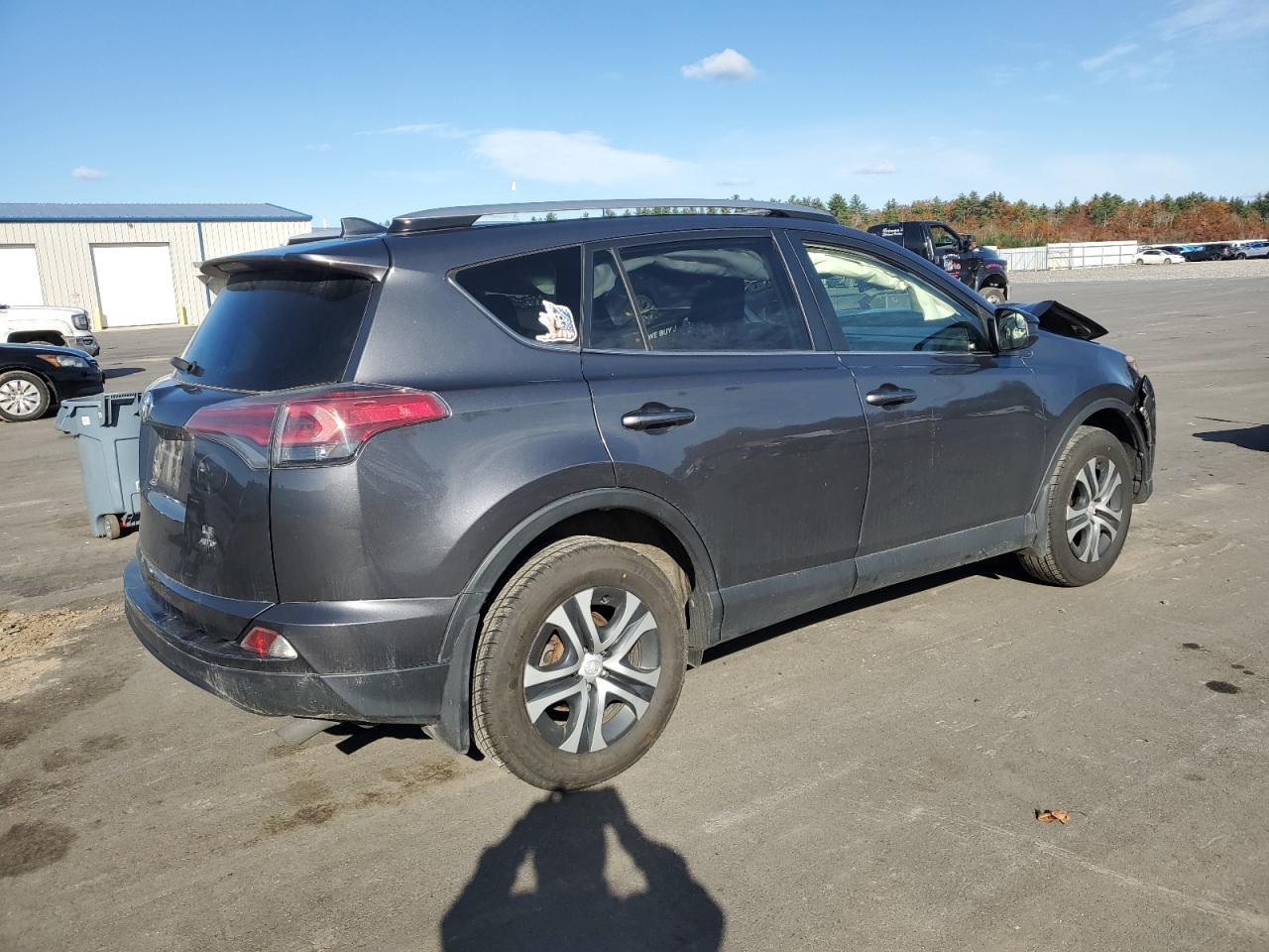 2017 Toyota Rav4 Le - Фото 3