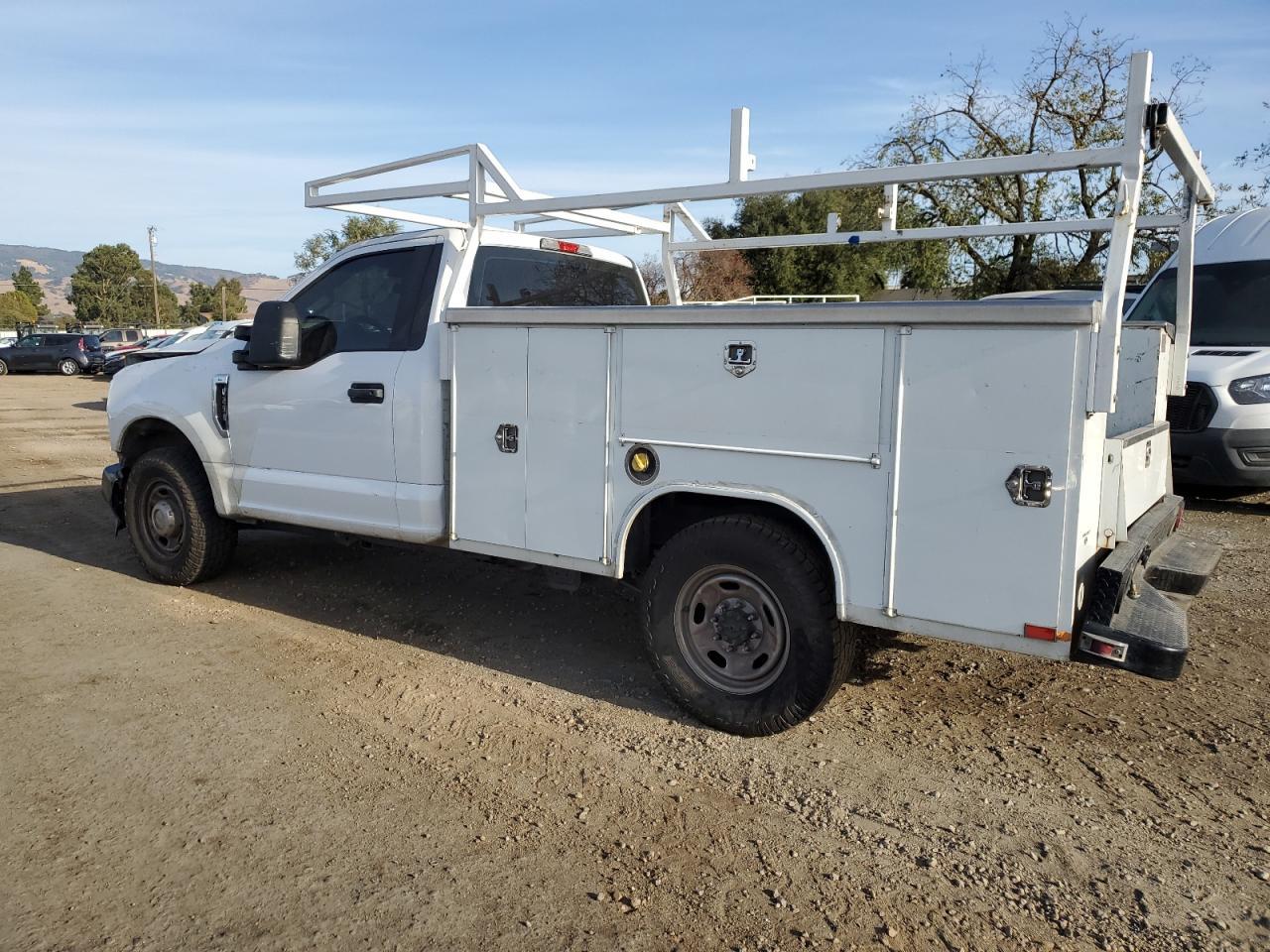 2017 Ford F250 Super Duty - Image 2