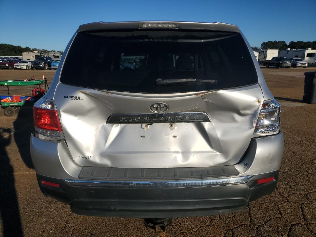 2013 Toyota Highlander Base - Фото 6