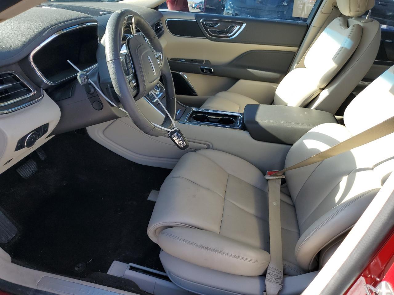 2020 Lincoln Continental - Фото 7