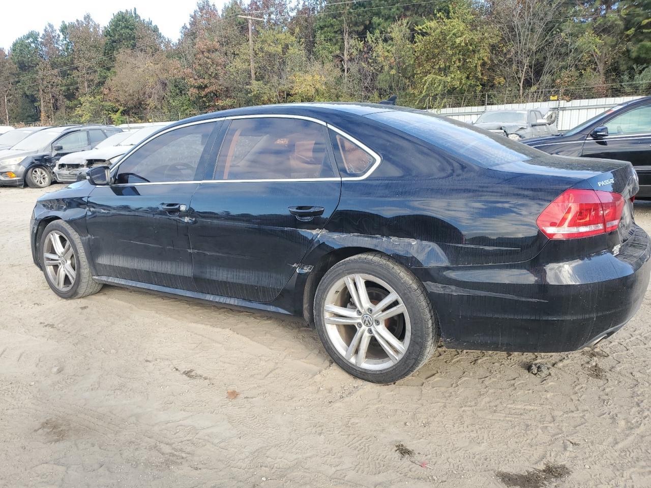 2015 Volkswagen Passat Se - Фото 2