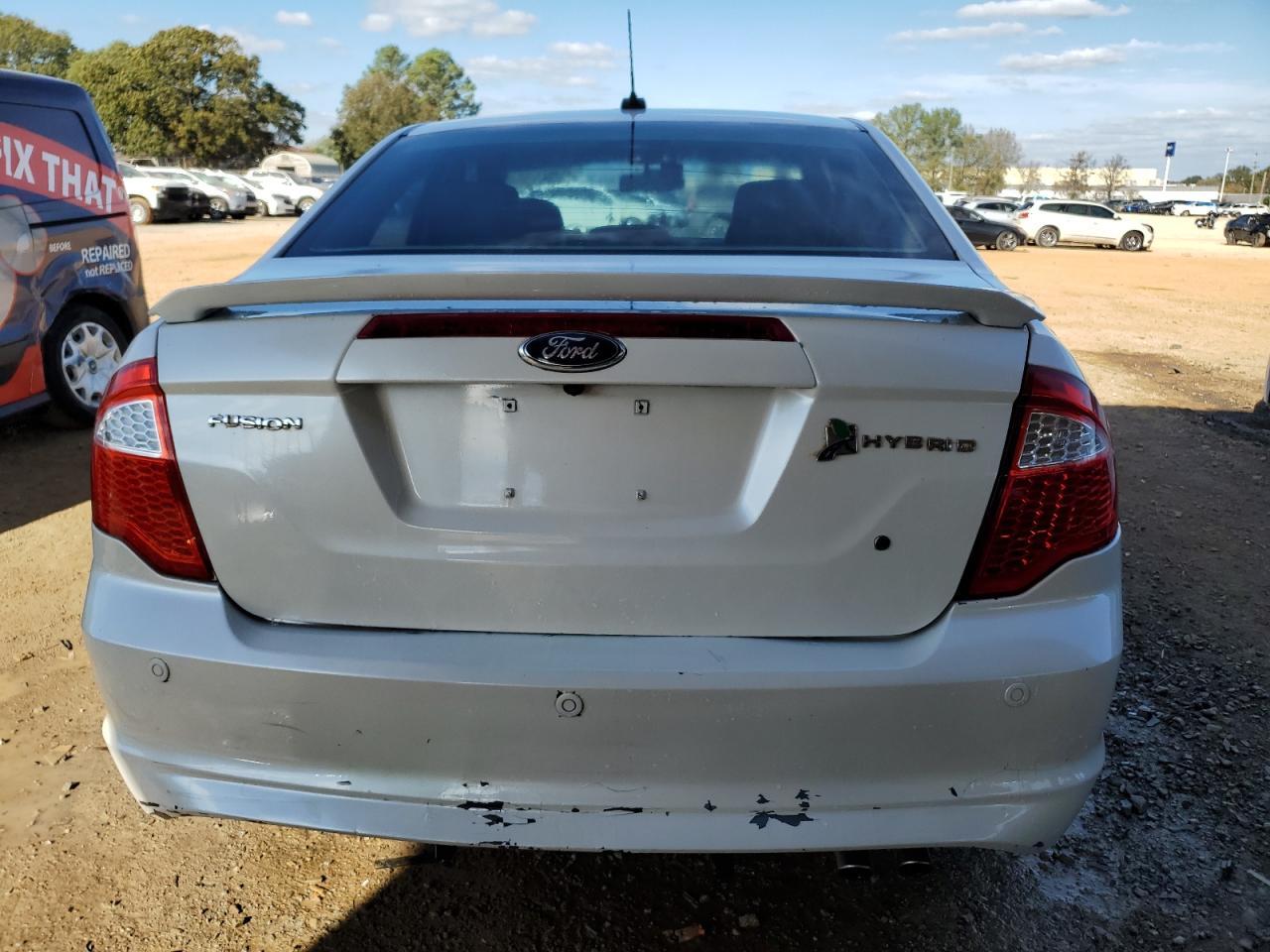 2012 Ford Fusion Hybrid - Фото 6