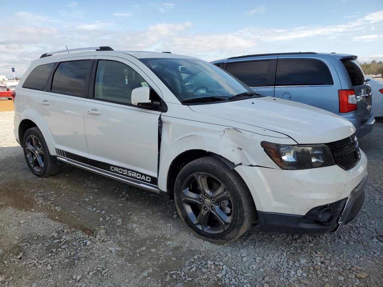 2015 Dodge Journey Crossroad - Image 4