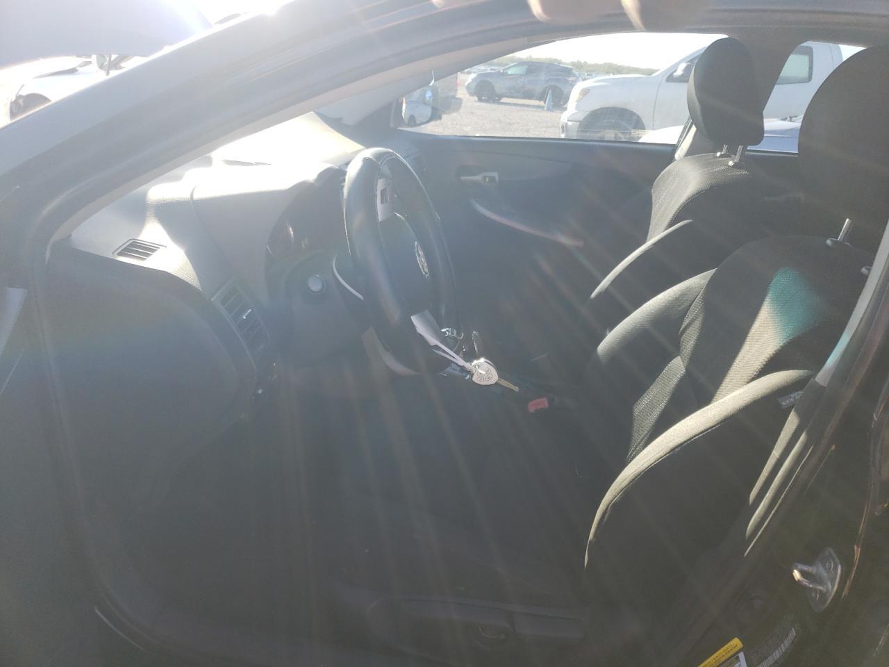 2011 Toyota Corolla Base - Фото 7