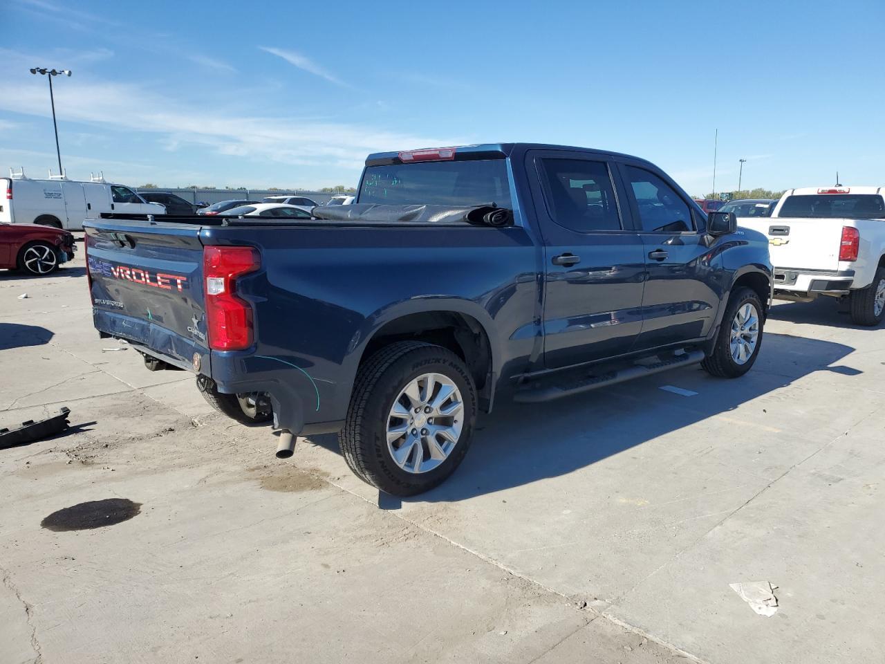 2021 Chevrolet Silverado C1500 Custom - Фото 3