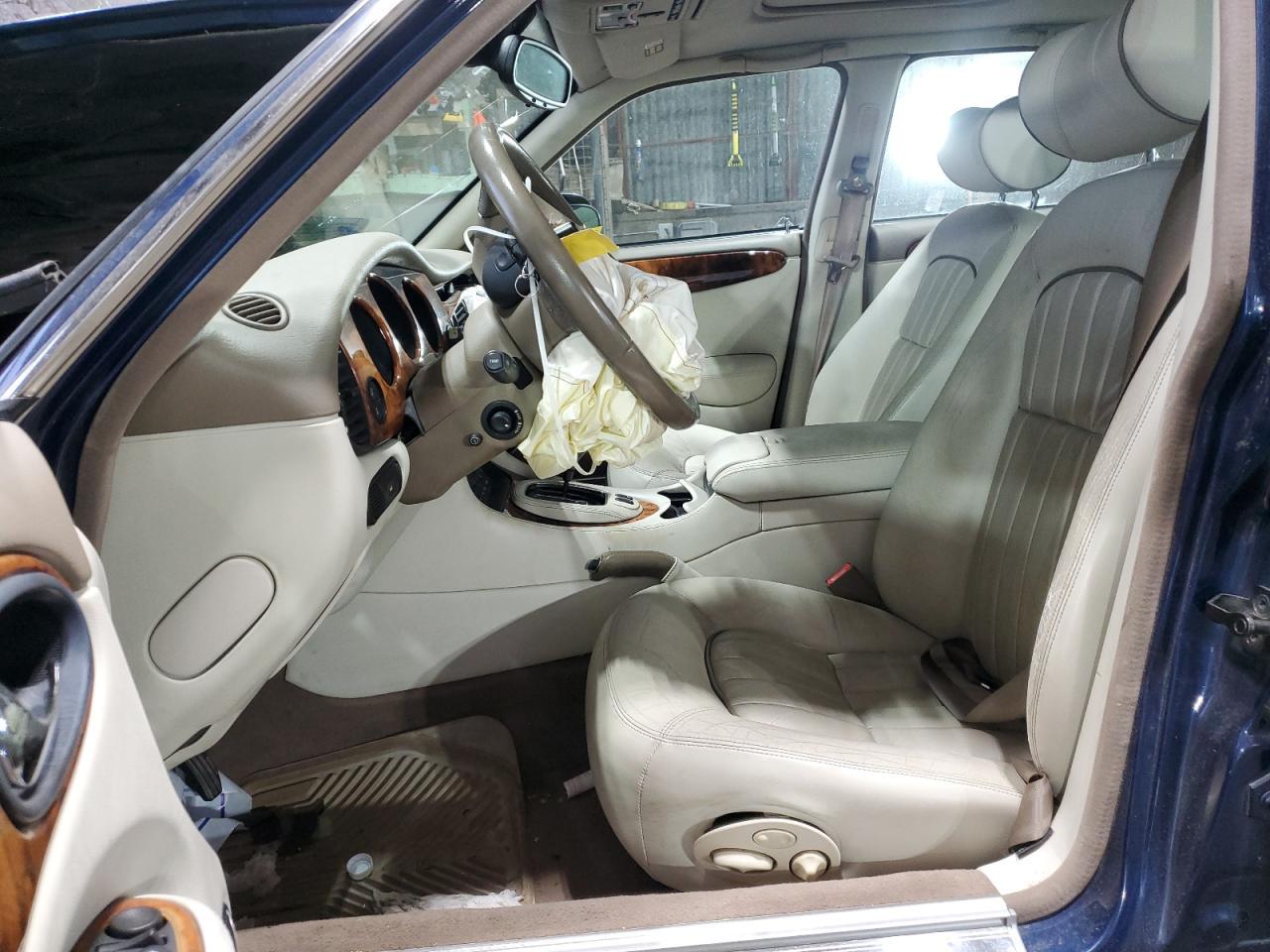 2002 Jaguar Xj8 - Image 7