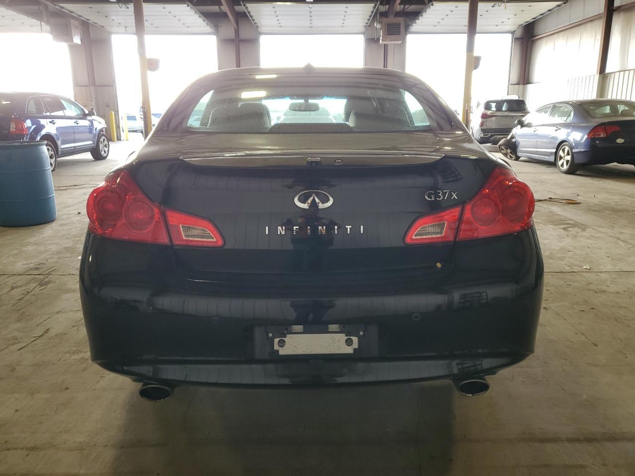 2013 Infiniti G37 - Image 6