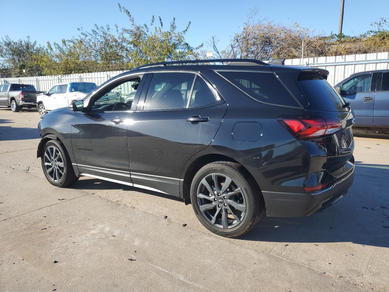 2022 Chevrolet Equinox Rs - Image 2