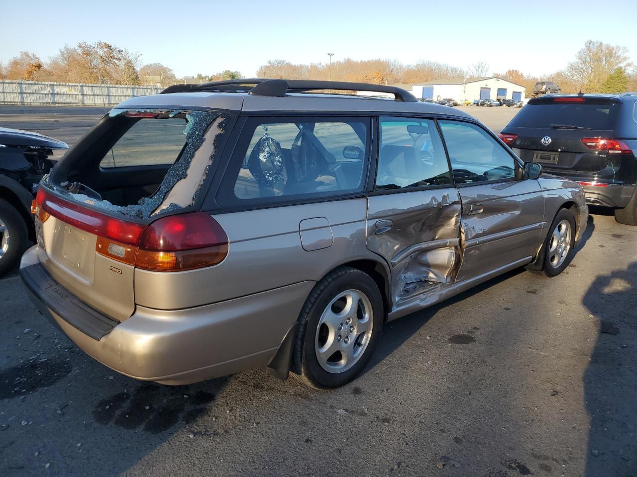 1999 Subaru Legacy L - Фото 3