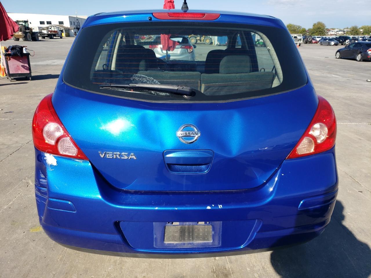 2012 Nissan Versa S Au - Фото 6