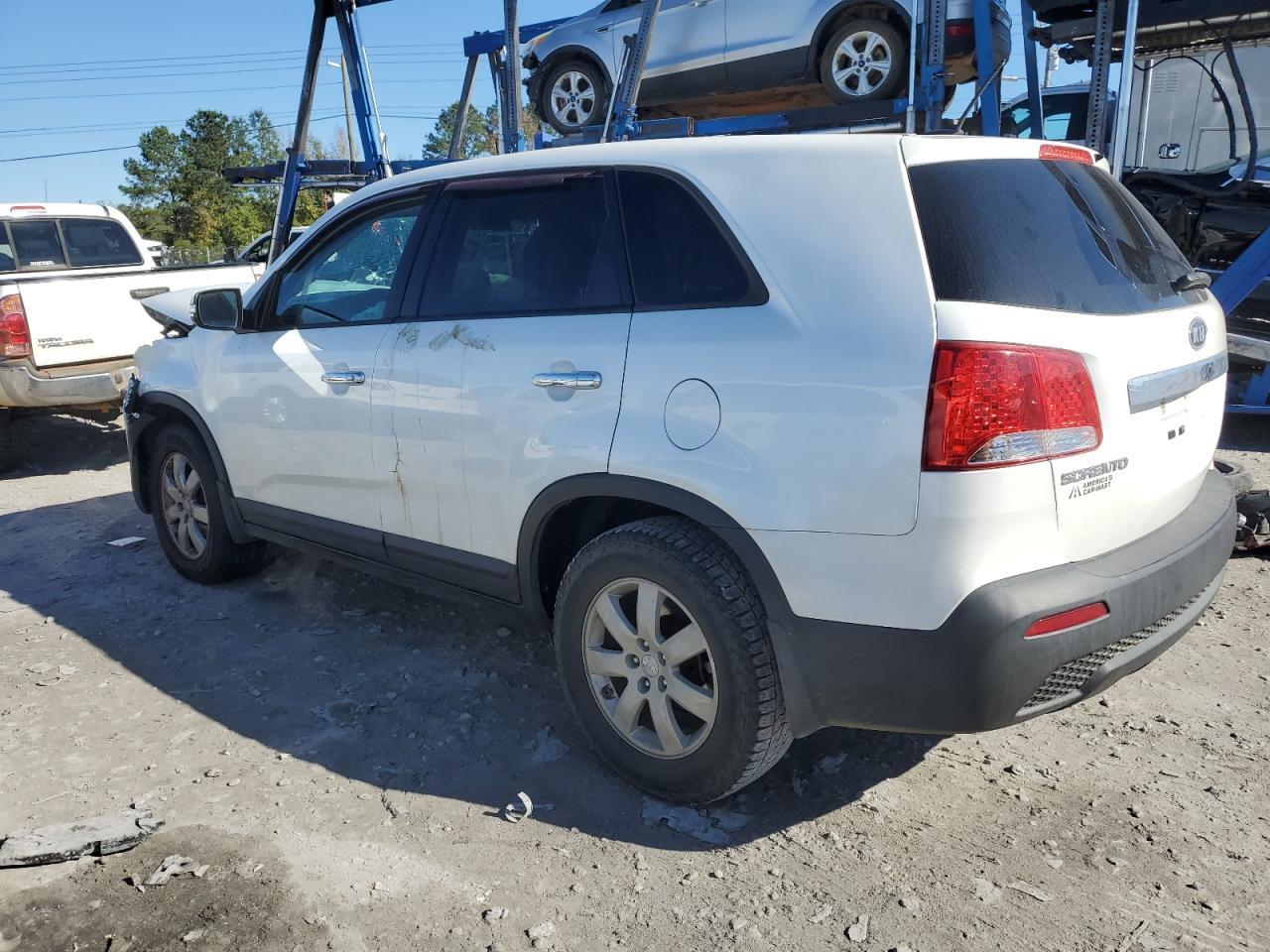 2012 Kia Sorento Base - Image 2