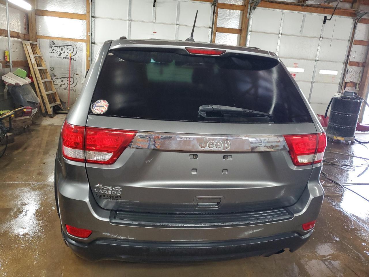 2013 Jeep Grand Cherokee Laredo - Image 6