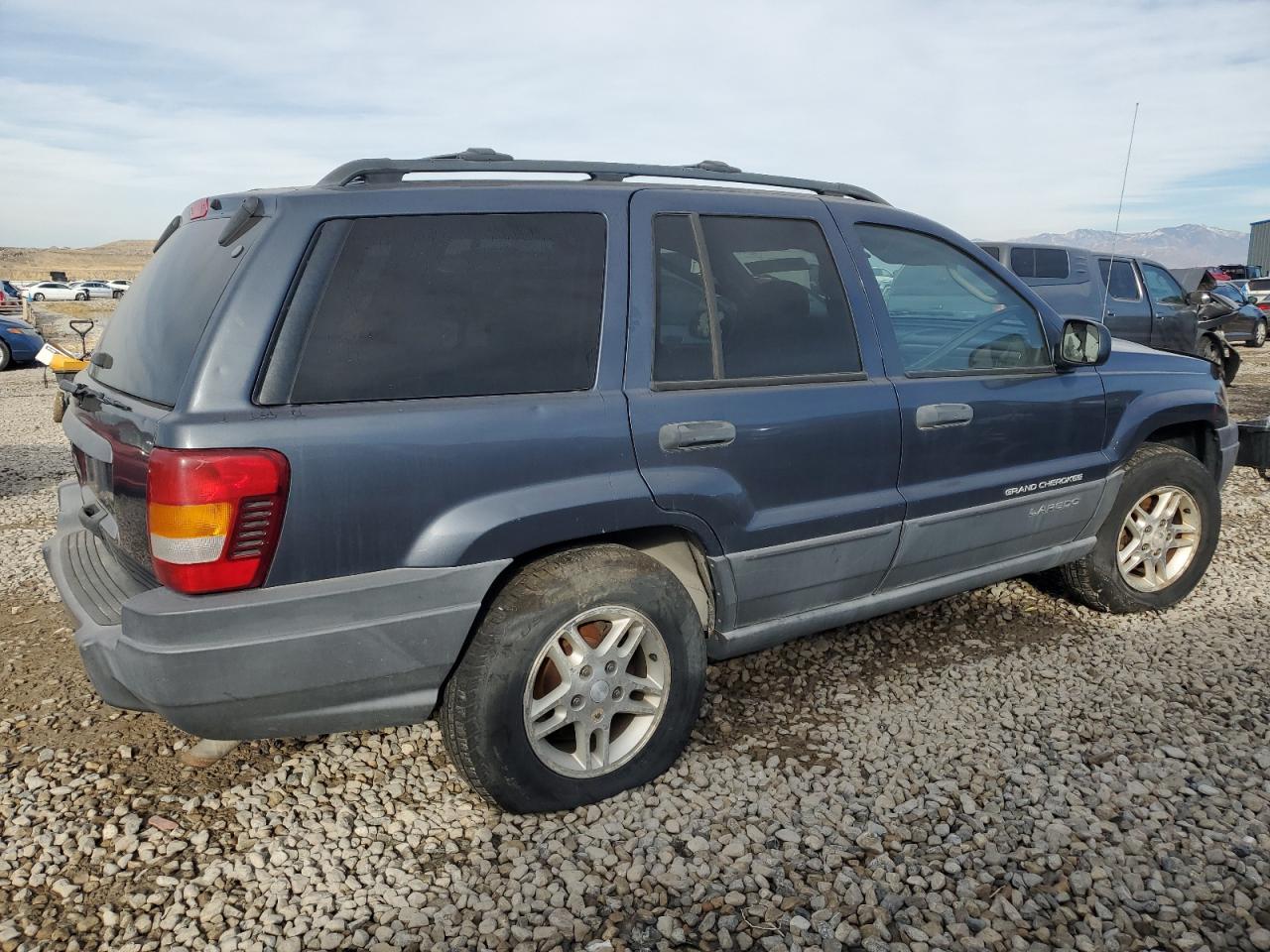 2004 Jeep Grand Cherokee Laredo - Image 3