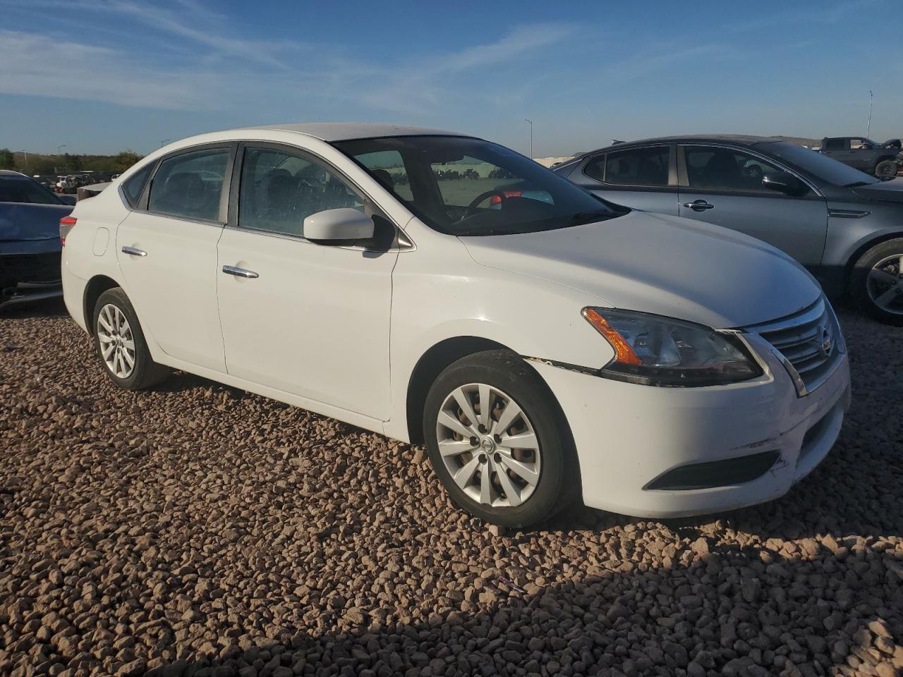 2015 Nissan Sentra S - Фото 4