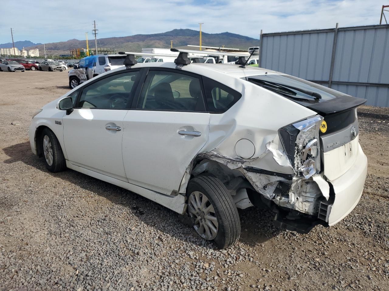 2012 Toyota Prius Plug-In - Фото 2