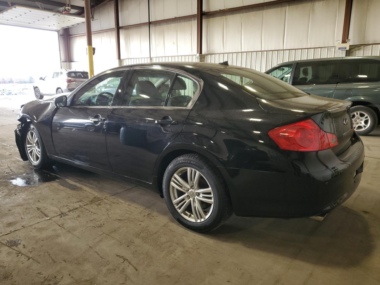 2013 Infiniti G37 - Image 2