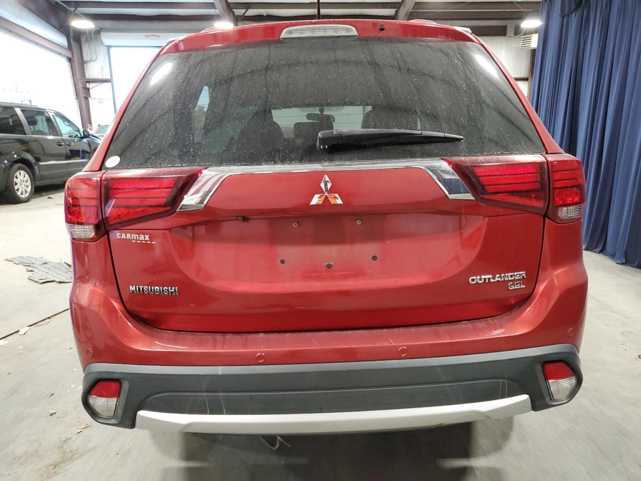 2016 Mitsubishi Outlander Se - Фото 6