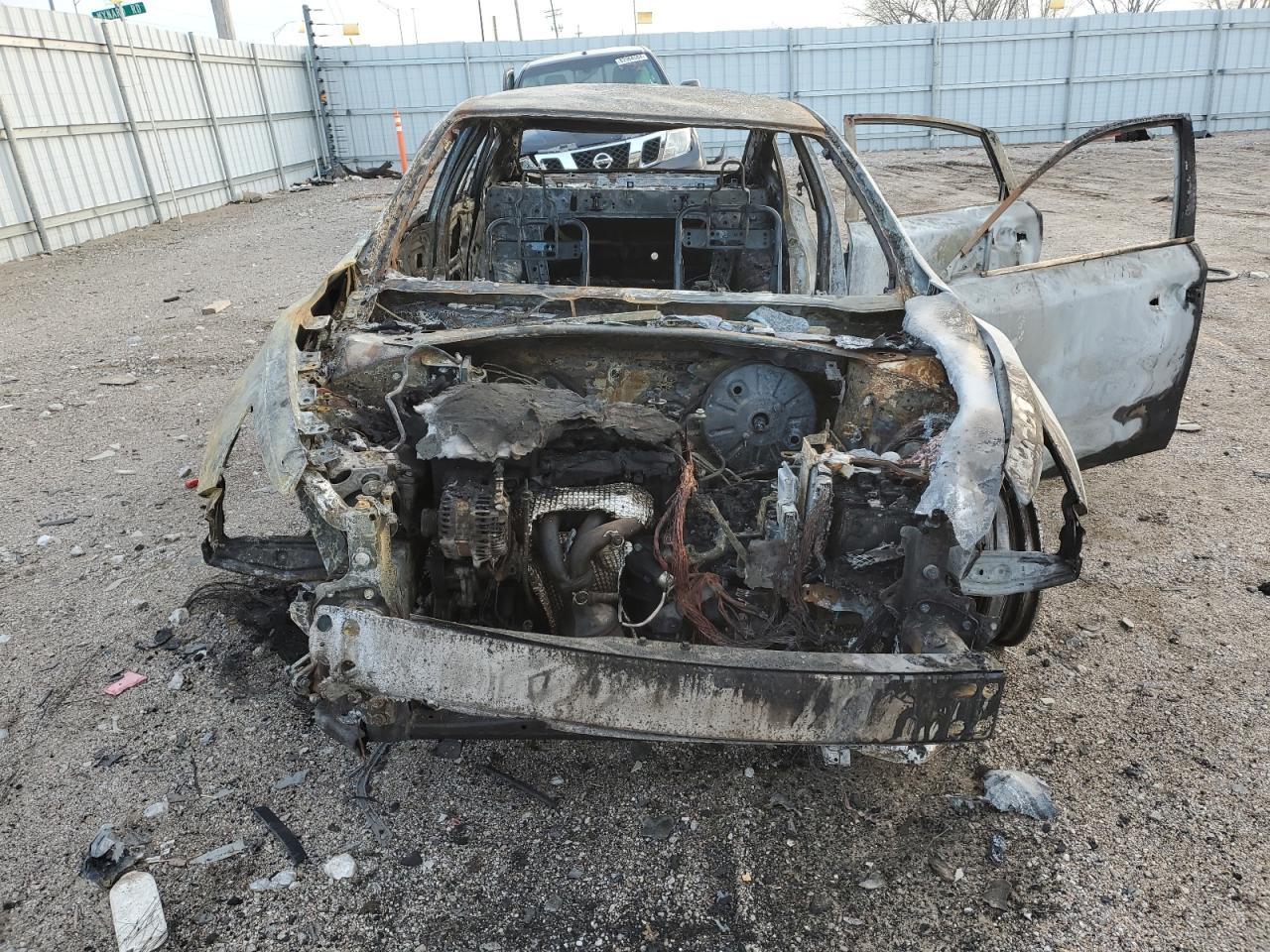 2017 Niss Altima - Image 5