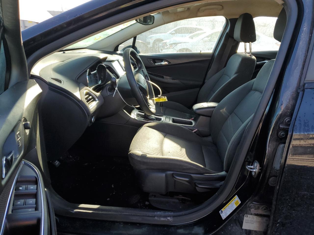 2017 Chevrolet Cruze Ls - Image 7