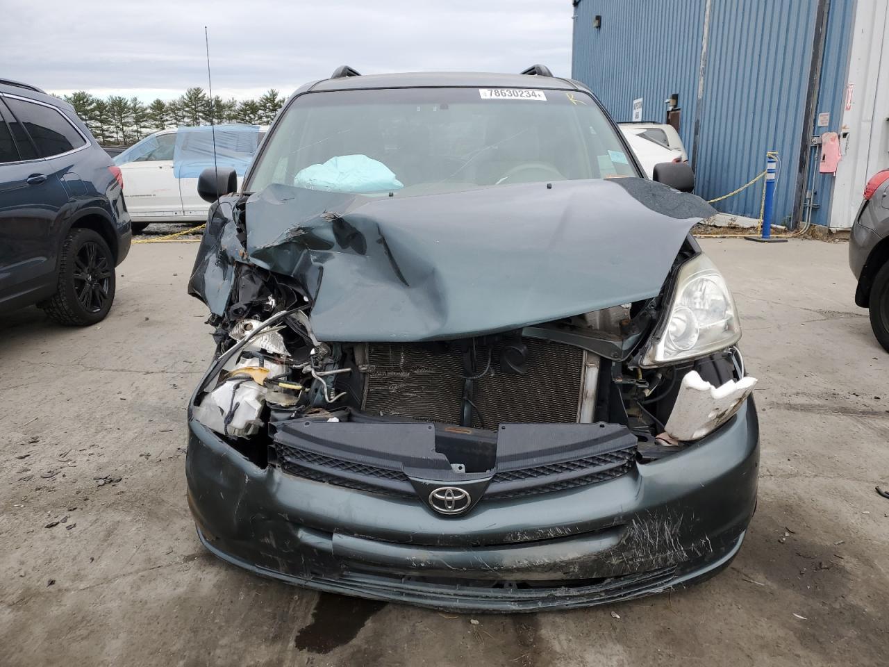 2005 Toyota Sienna Ce - Image 5