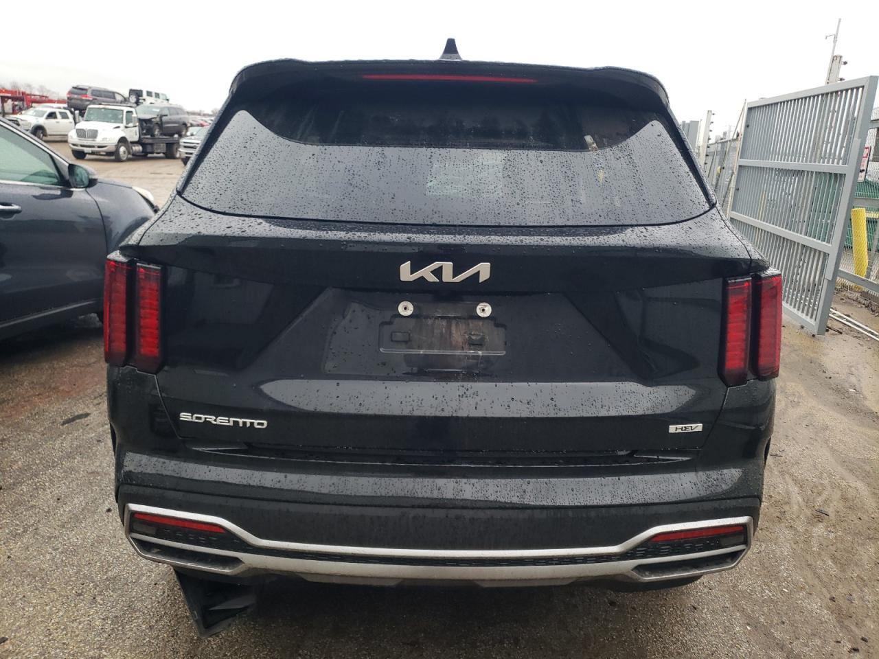 2023 Kia Sorento Ex - Image 6