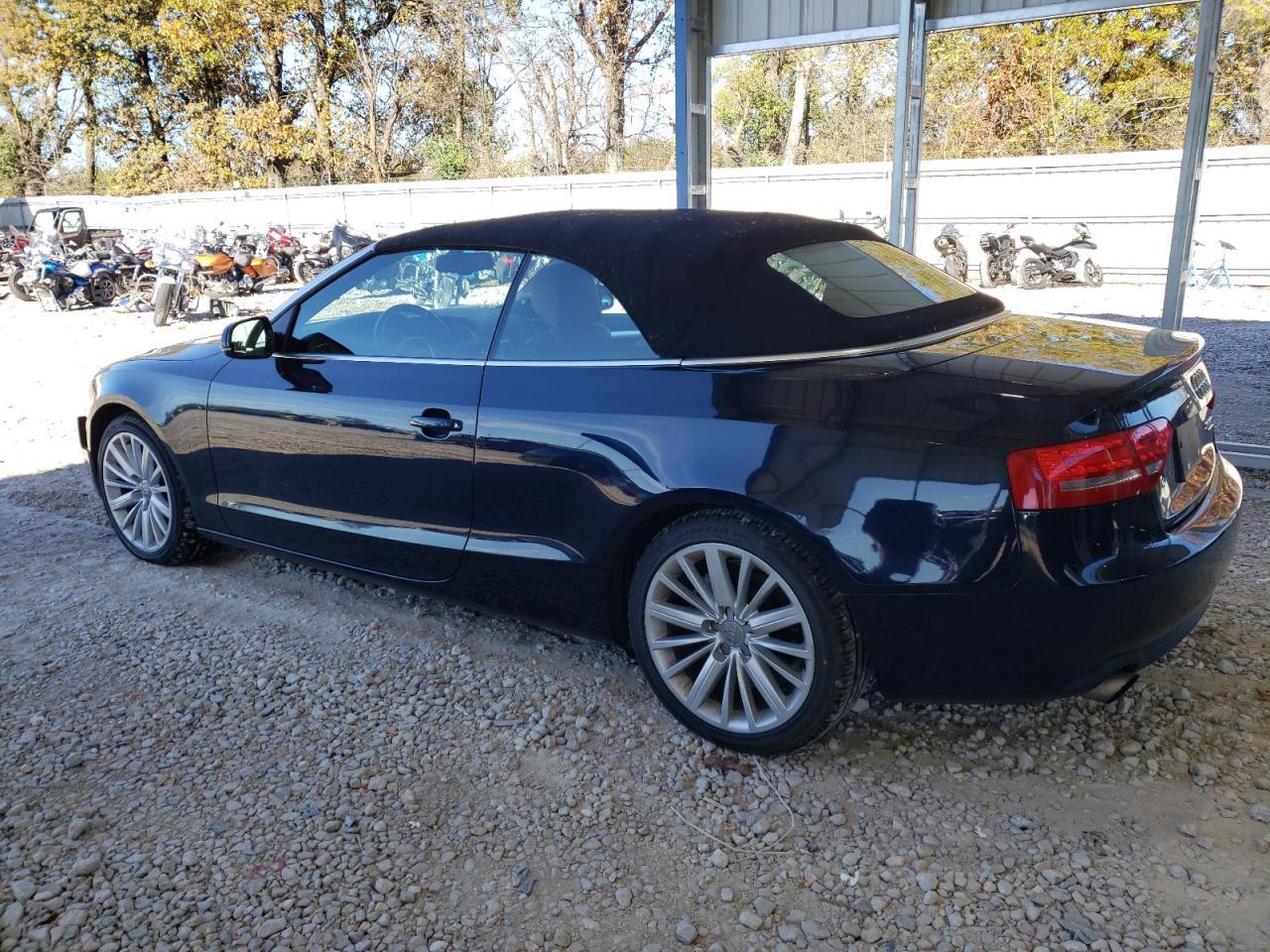 2011 Audi A5 Premium Plus - Фото 2