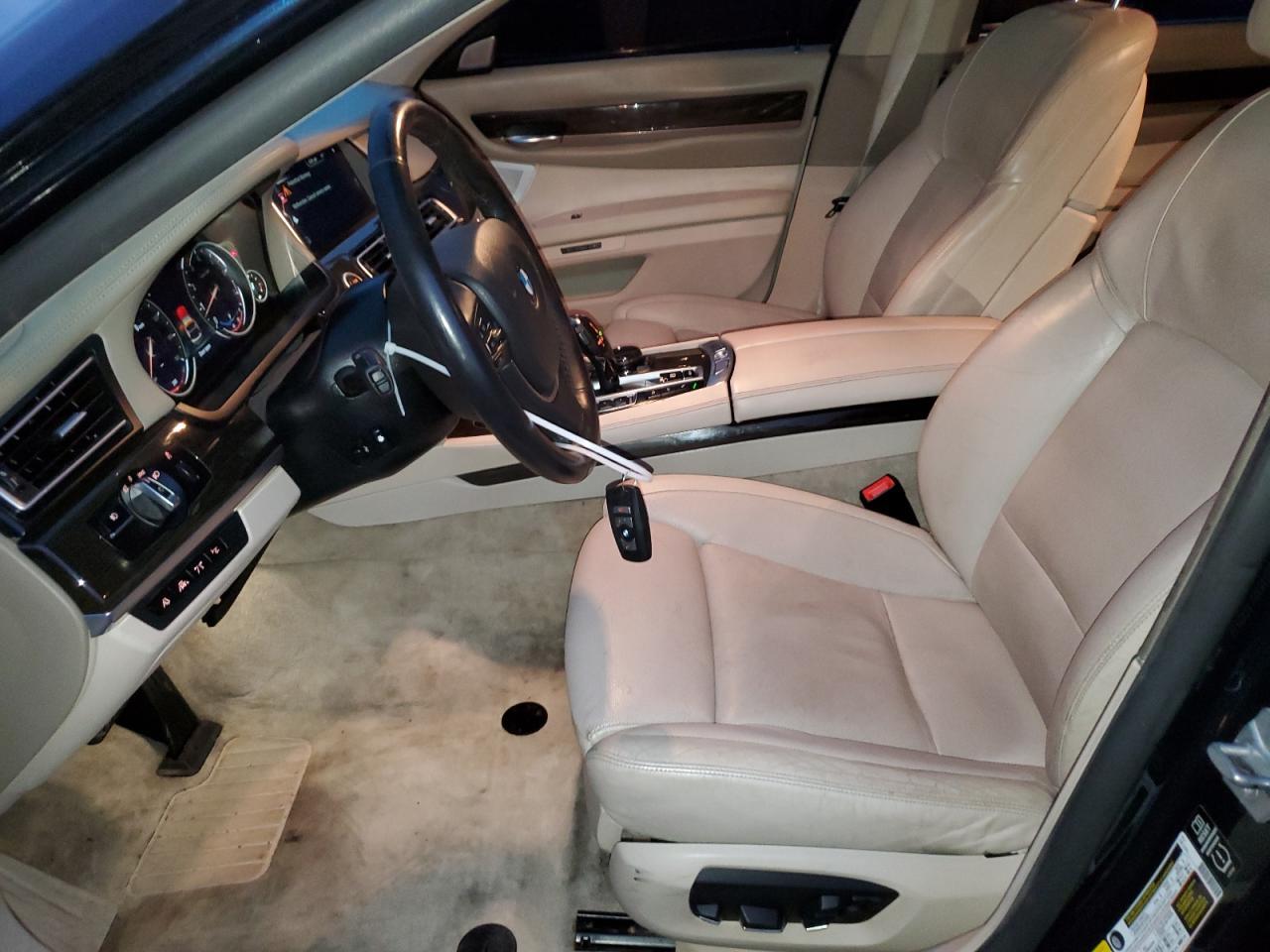 2014 BMW 750 Lxi - Фото 7
