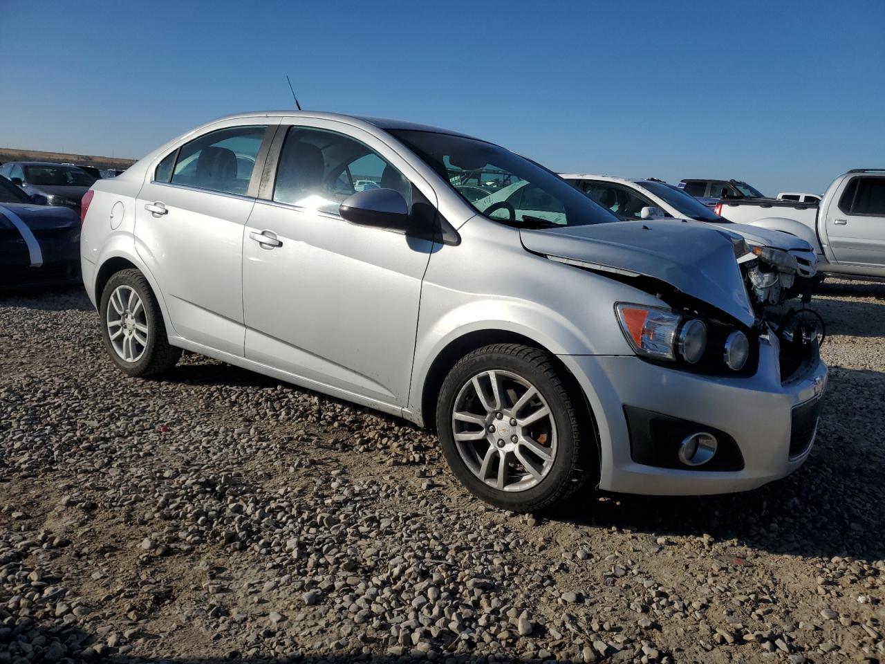 2012 Chevrolet Sonic Lt - Фото 4