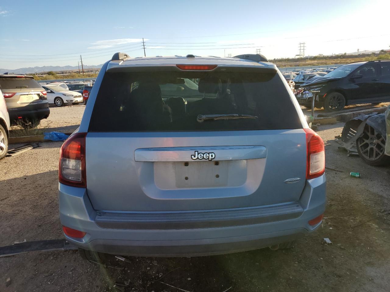 2014 Jeep Compass Latitude - Фото 6
