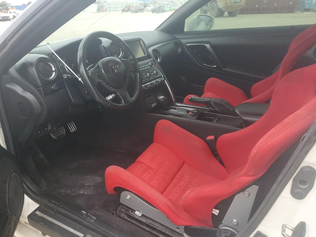 2015 Nissan Gt-R Premium - Фото 7
