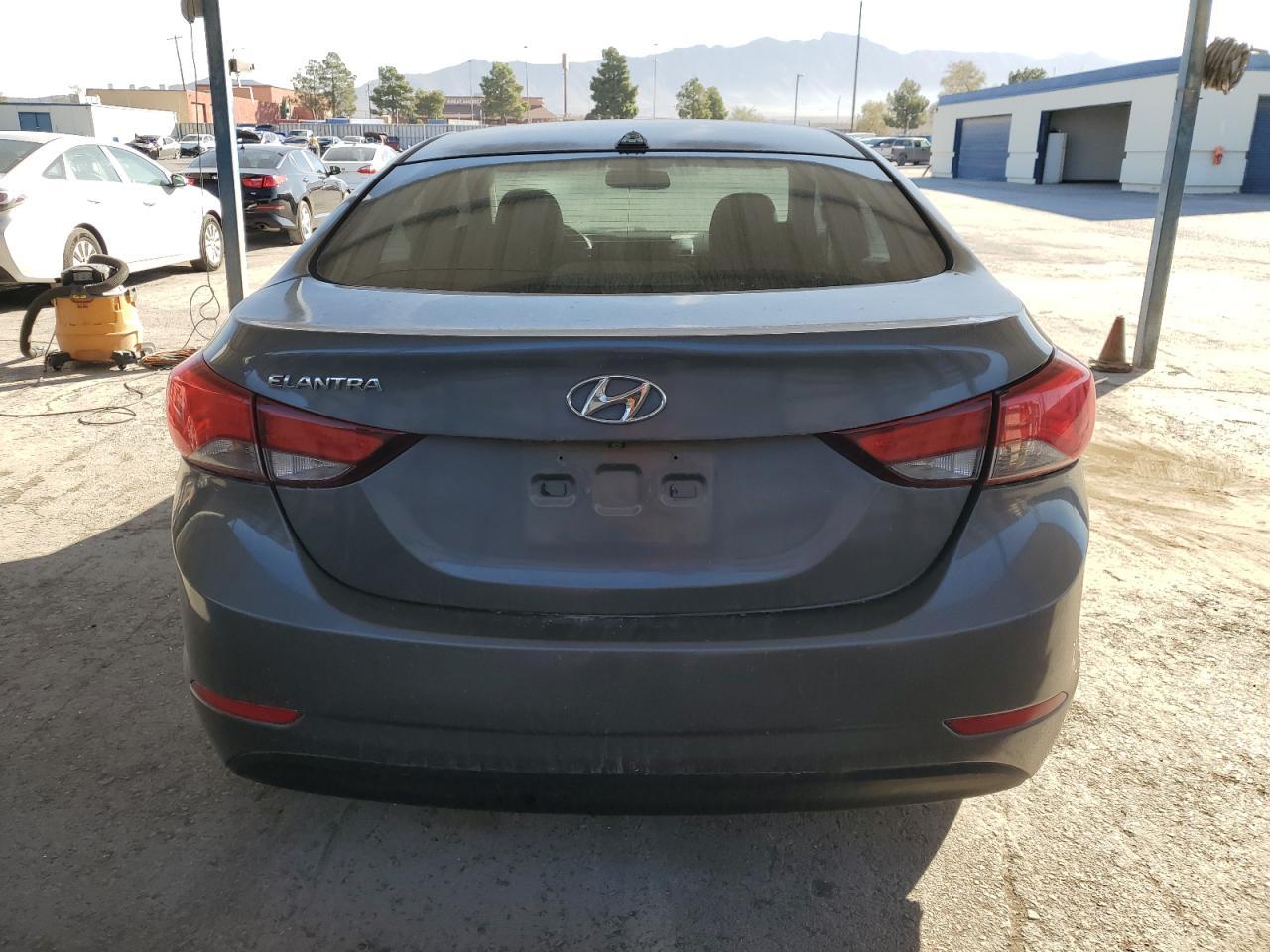2014 Hyundai Elantra Se - Фото 6