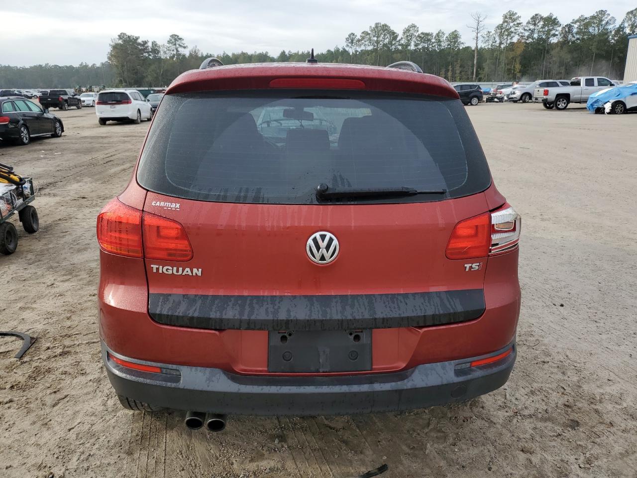 2016 Volkswagen Tiguan S - Фото 6