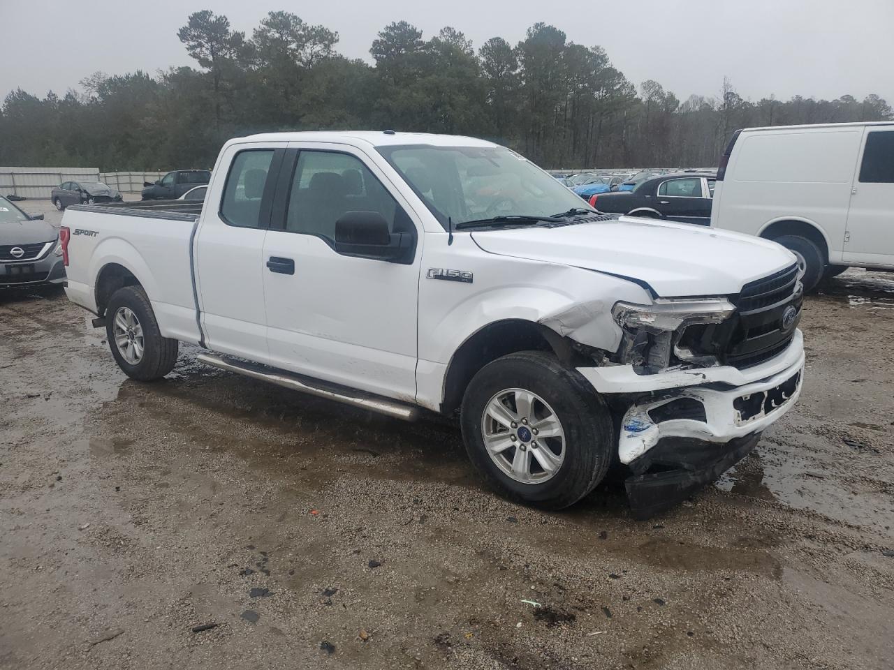 2019 Ford F150 Super Cab - Image 4