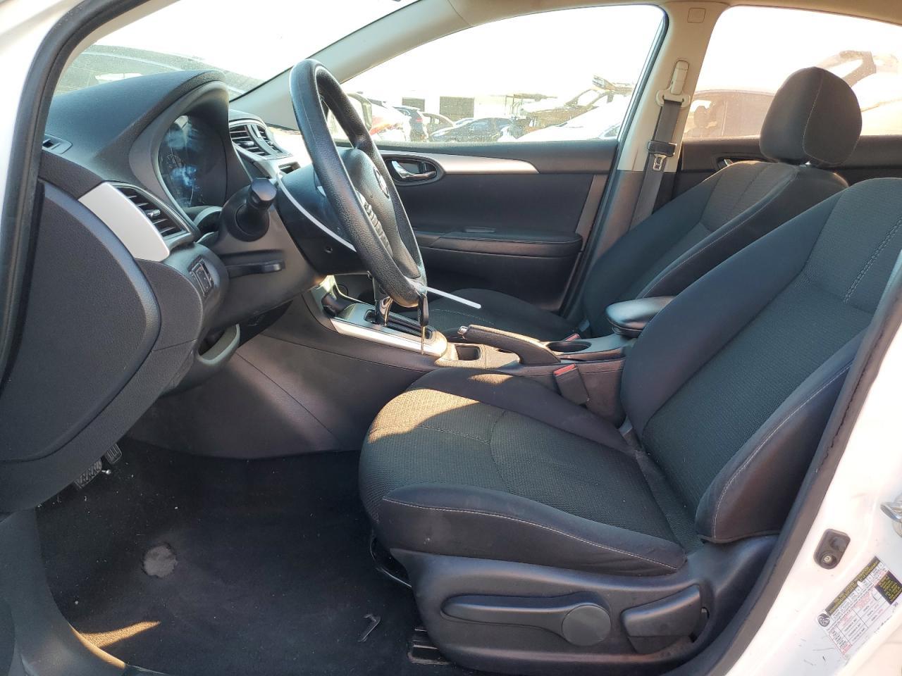 2016 Nissan Sentra S - Image 7