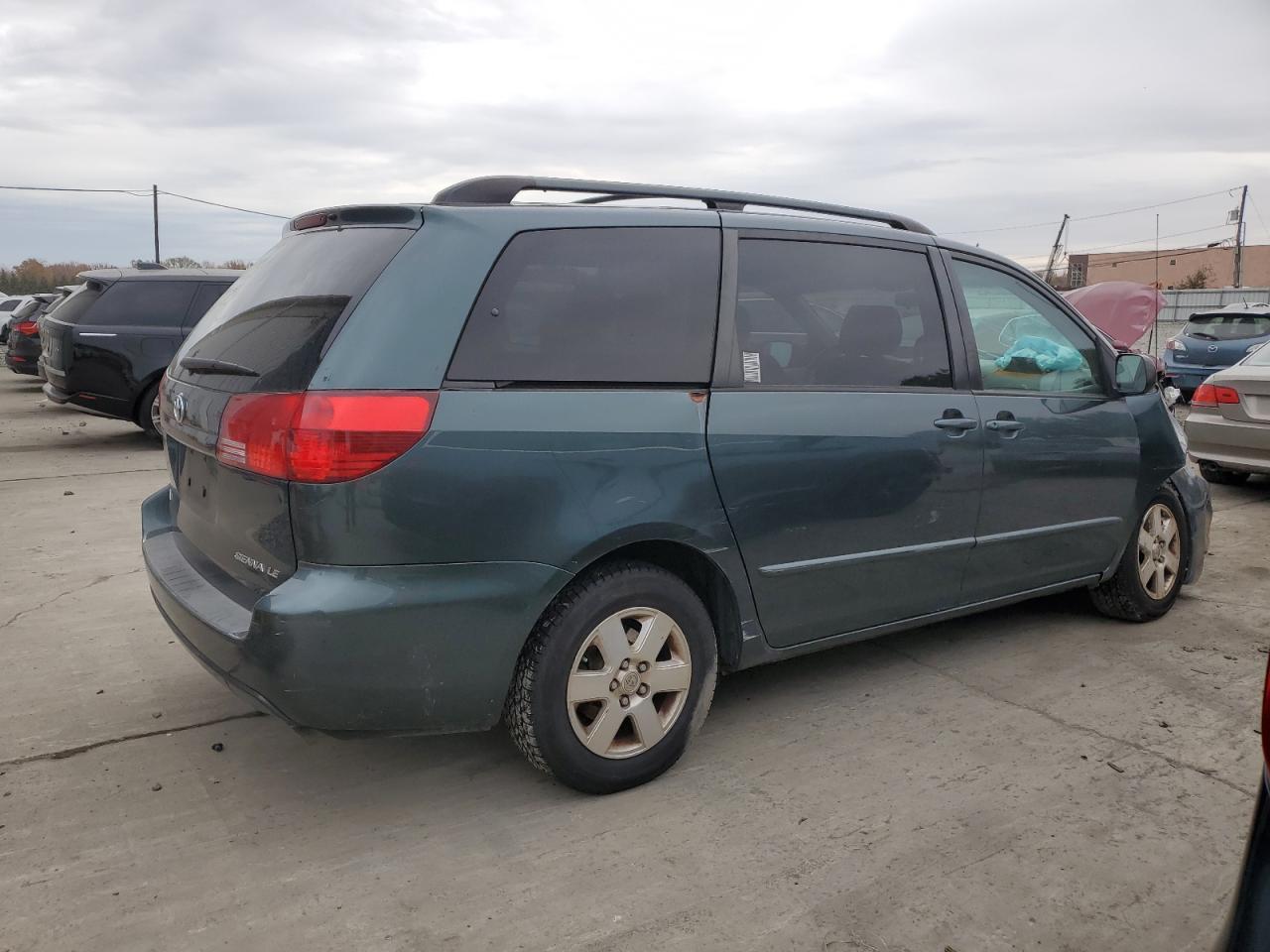 2005 Toyota Sienna Ce - Image 3
