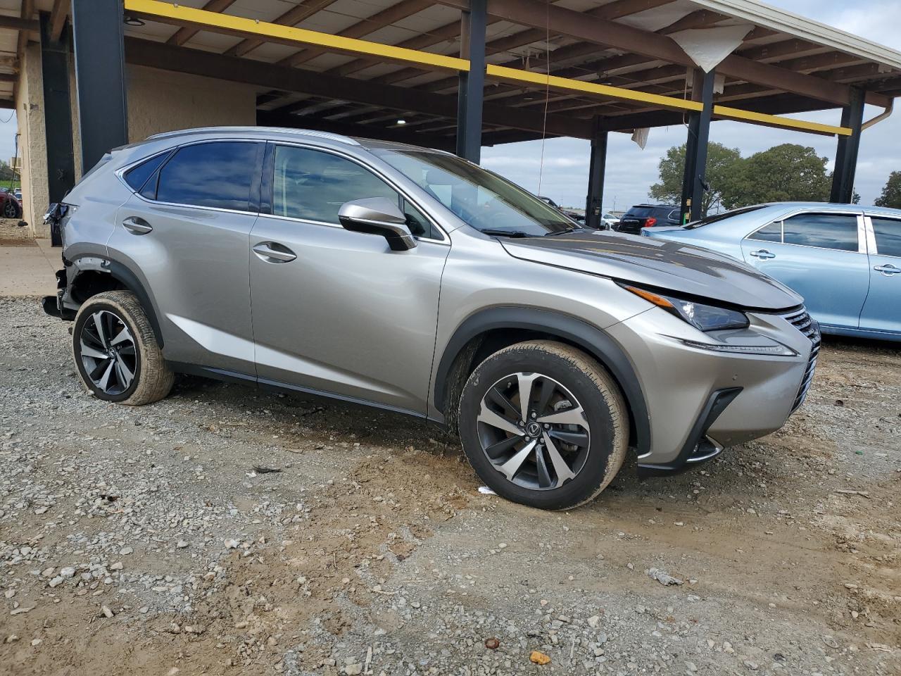 2021 Lexus Nx 300 - Image 4