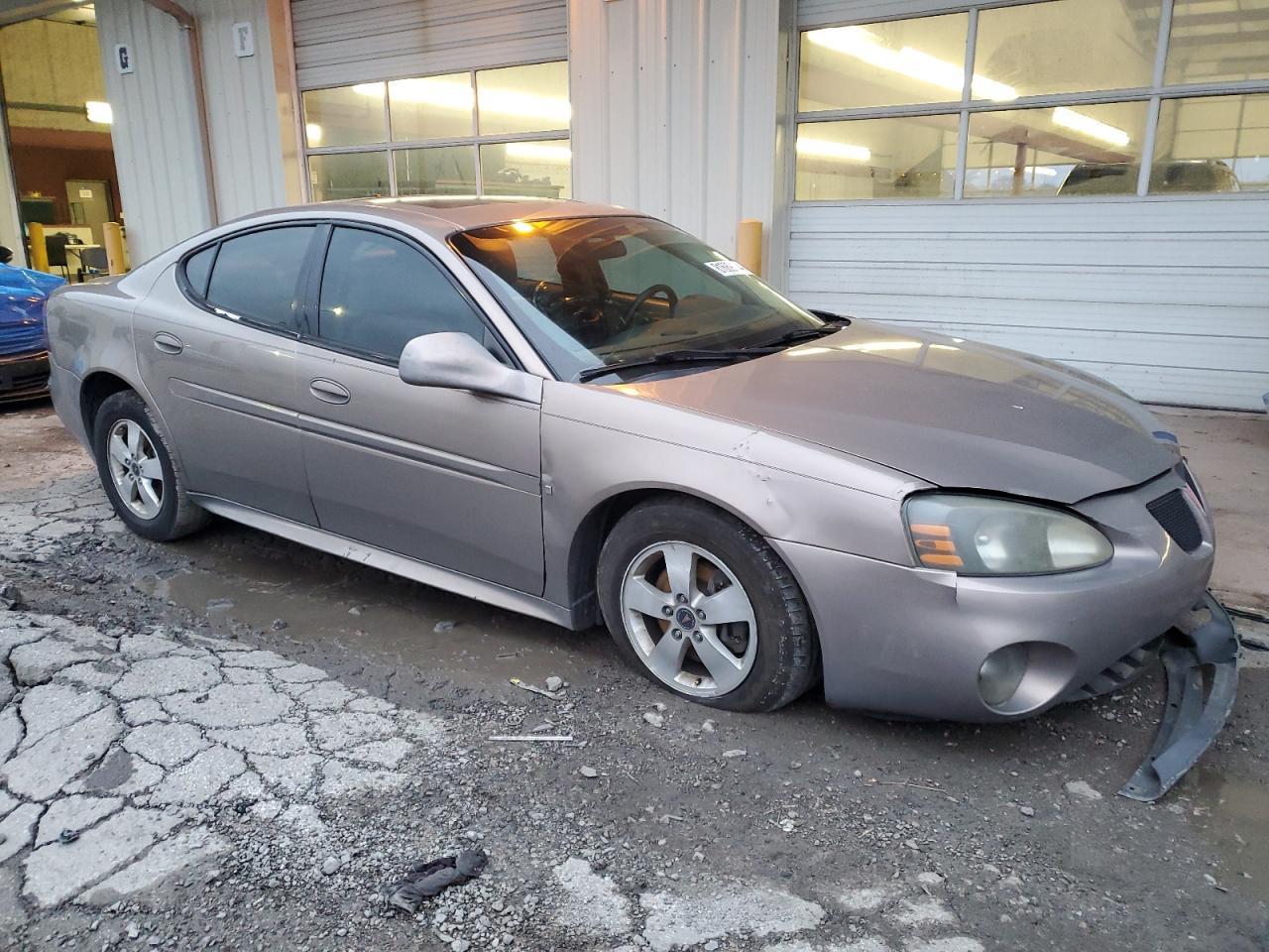 2007 Pontiac Grand Prix - Фото 4