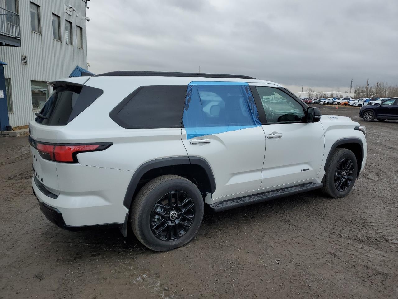 2024 Toyota Sequoia Sr5 - Фото 3