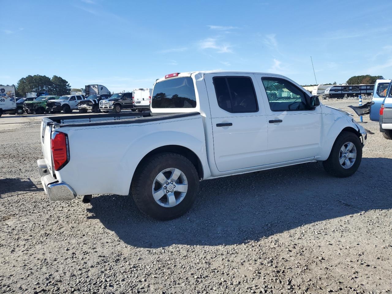 2010 Nissan Frontier Crew Cab Se - Image 3