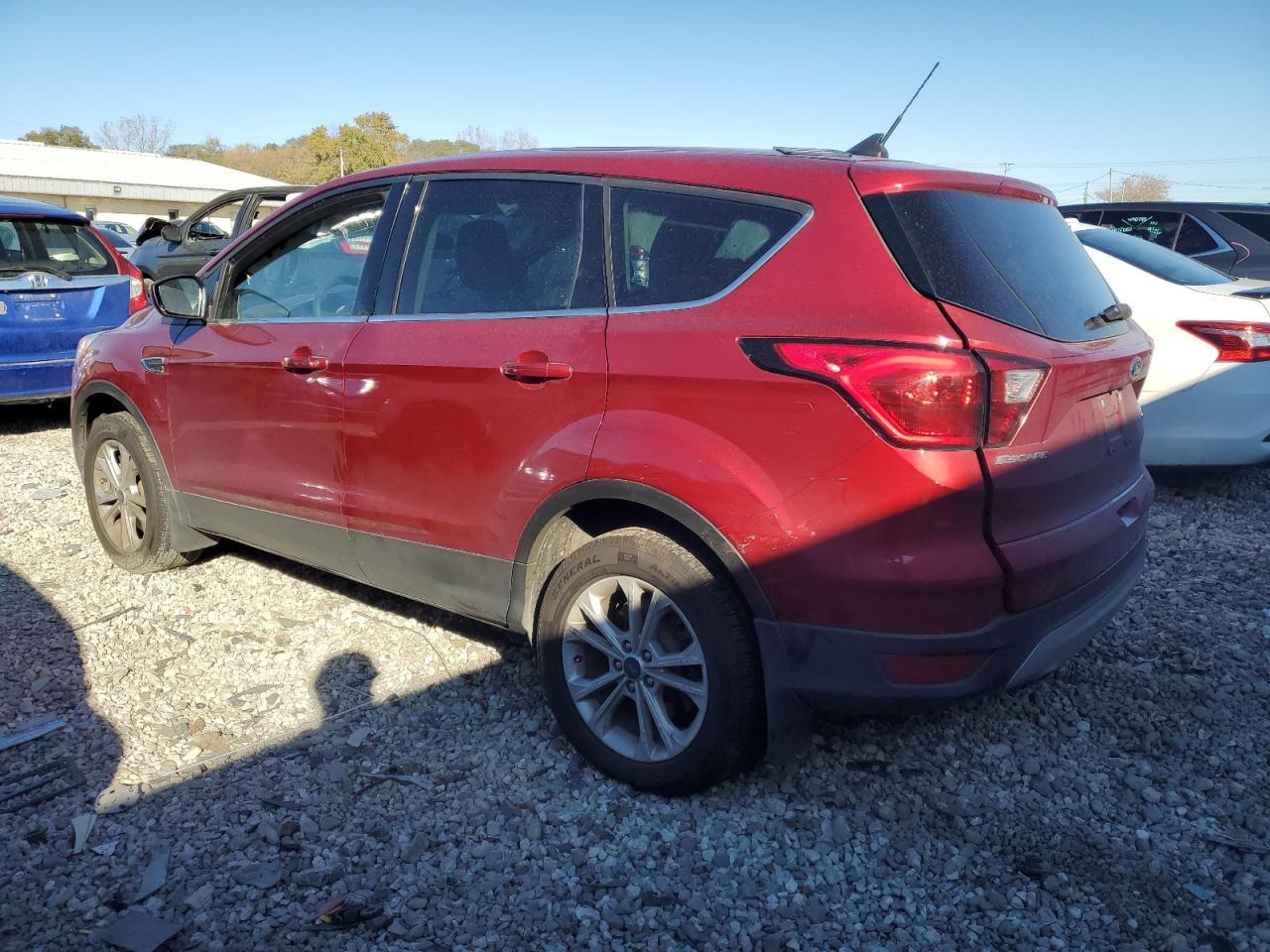 2019 Ford Escape Se - Image 2