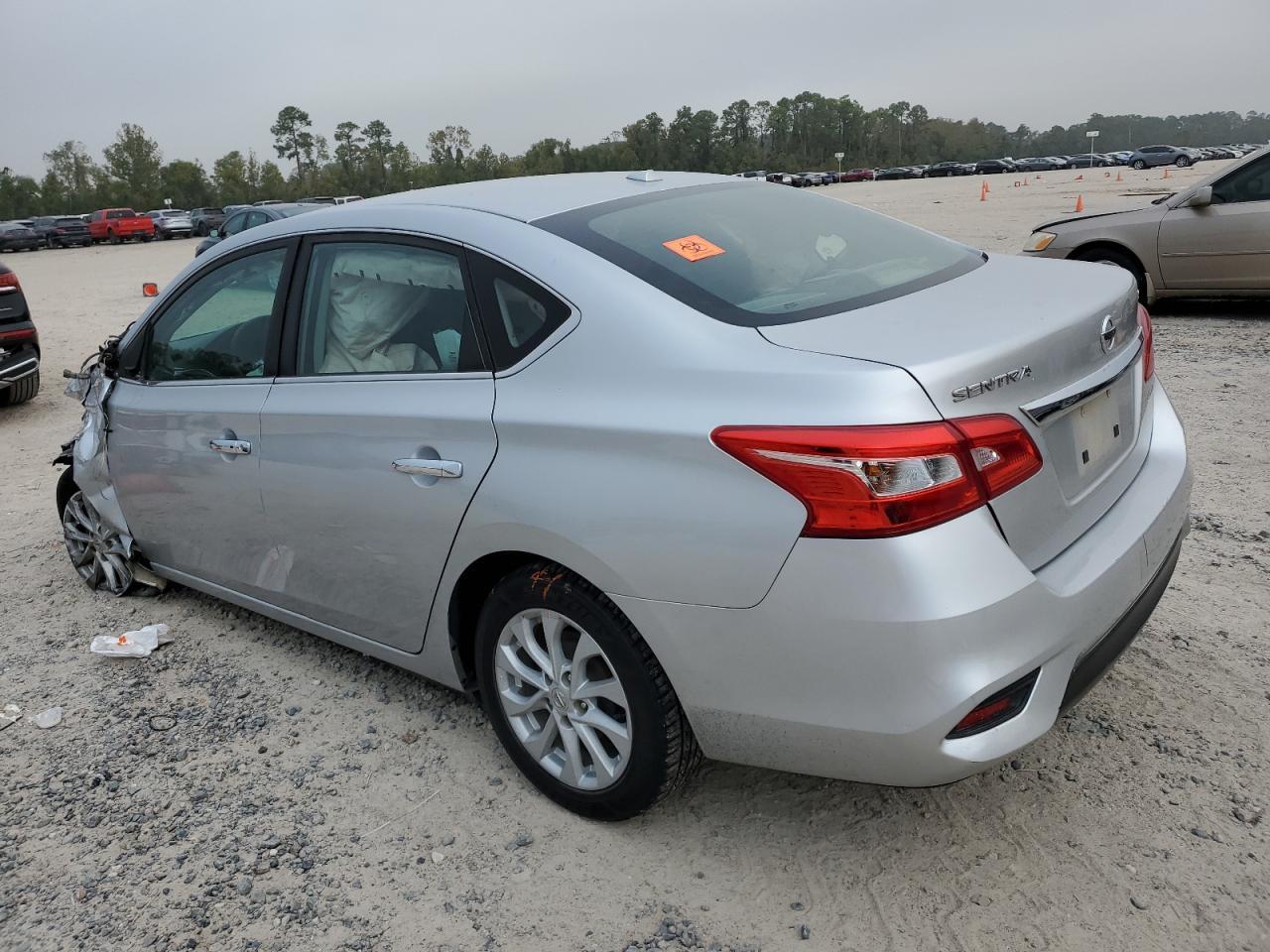 2019 Niss Sentra - Фото 2