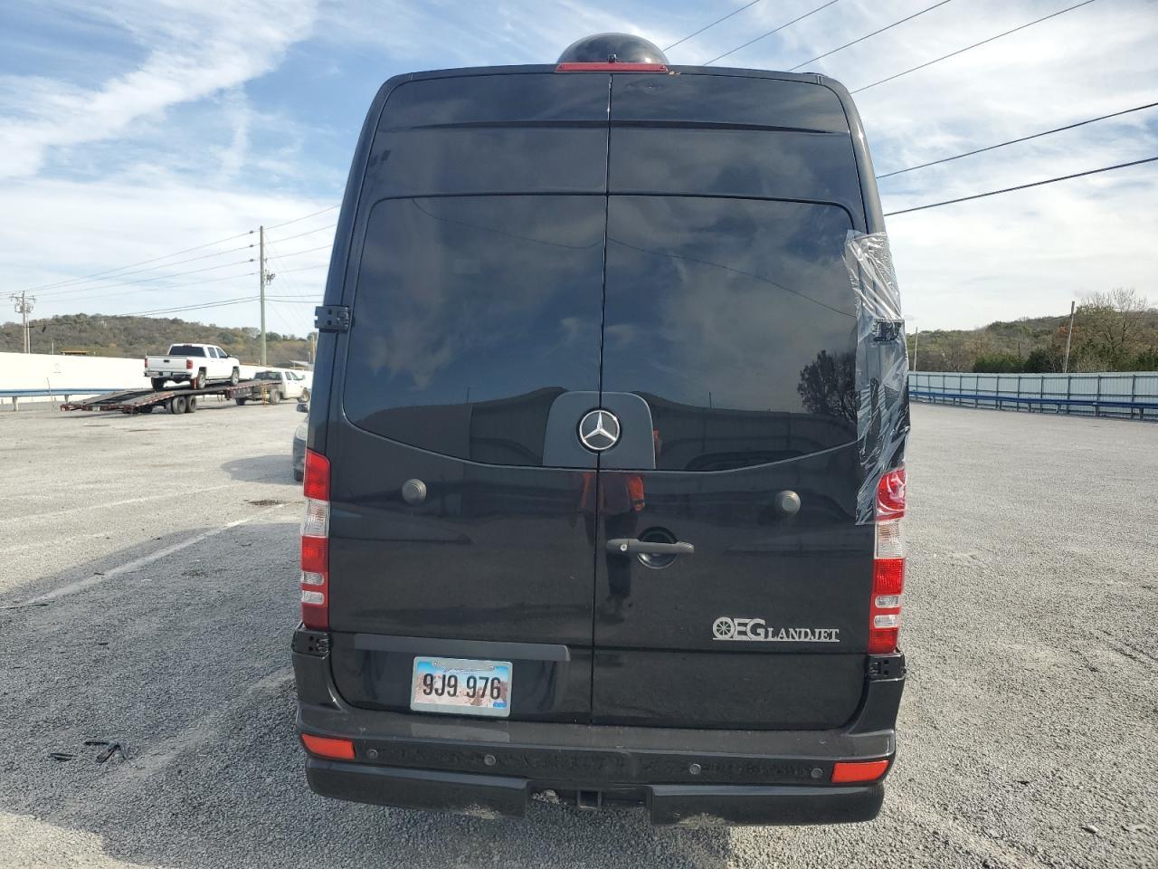 2014 Mercedes-Benz Sprinter 3500 - Image 6