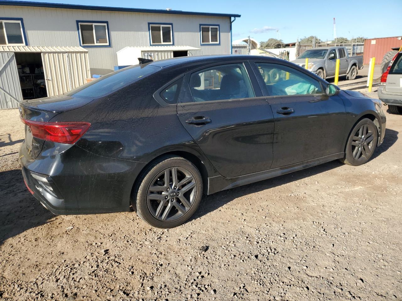 2021 Kia Forte Gt Line - Фото 3