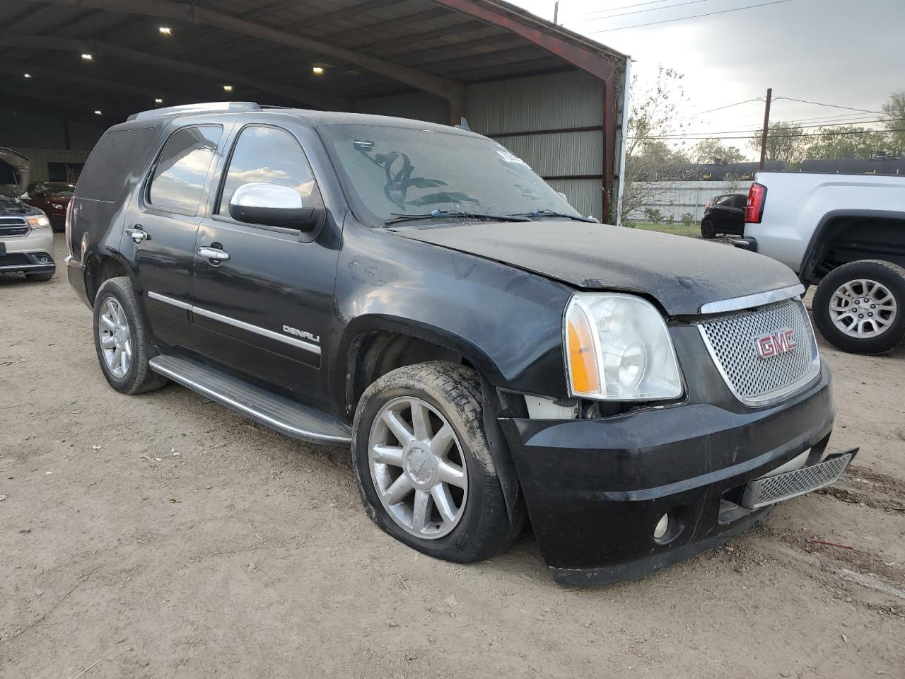 2009 GMC Yukon Denali - Фото 4